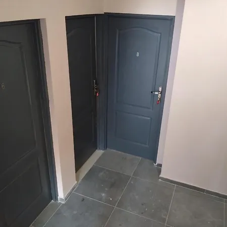 Tanie Pokoj Nr 2 1-3 Osobowy Z Lazienka Na Korytarzu Apartment *